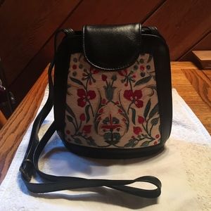 Suzani from Turkey Bags - Suzani Floral Embroided Shoulder Purse, Handbag Suzani from Turkey Bags - Suzani Floral Embroided Shoulder Purse, Handbag